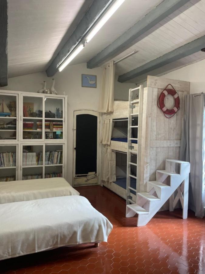 Le Chai Maison De Charme Pour Tribu Joyeuse Le Château-dʼOléron エクステリア 写真