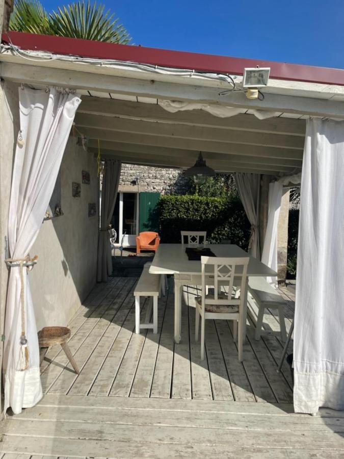 Le Chai Maison De Charme Pour Tribu Joyeuse Le Château-dʼOléron エクステリア 写真